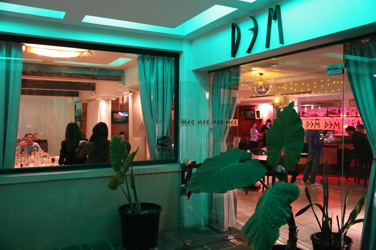 Dem Hotel Sukhumi Exterior photo